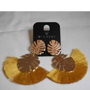 NWT Windsor Monstera Gold Tone Leaf/Tassel 3.5" Dangle Post/Stud Diva Earrings